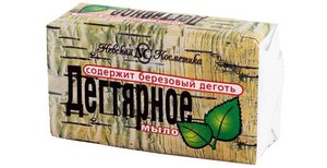 Дегтярное мыло нужно использовать несколько раз в неделю. Дегтярное мыло от прыщей на голове может помочь, если правильно его применять.