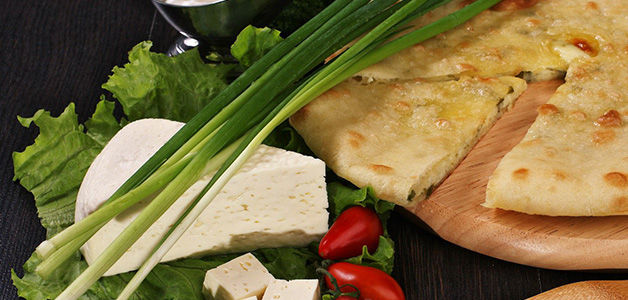 Осетинский пирог с мясом Осетинский пирог с сыром