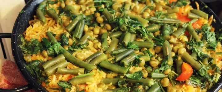 Классическая паэлья с морепродуктами паэлья с морепродуктами и овощами