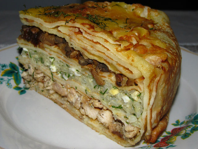 Курник из блинов с курицей Курник из блинов