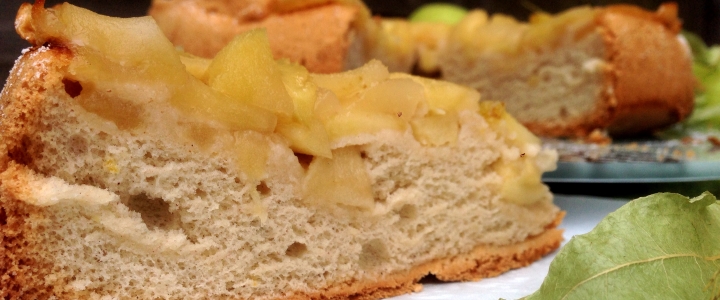 Шарлотка с яблоками и корицей шарлотка с яблоками и корицей в духовке