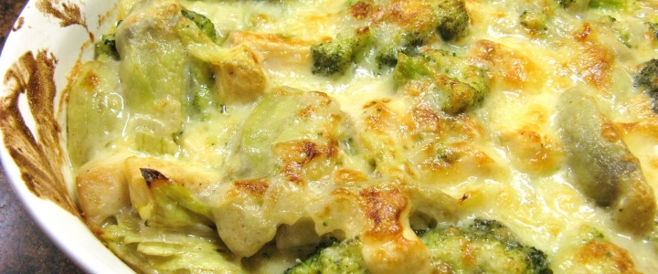 Запеканка из брокколи с курой Запеканка из брокколи с курицей